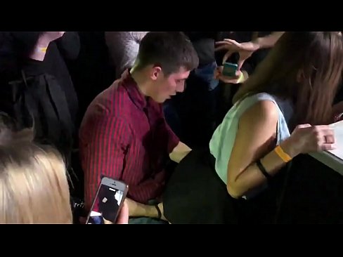 ❤️ Орыс түнгі клубындағы шынайы секс. Түнгі клубта анус пен қынапта 18 жасар орыс қызы ебілді ❤❌ Секс видео kk.porn-impact.ru ❌️❤